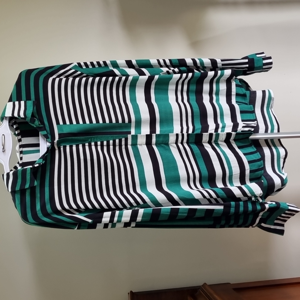 FOXWOOD Women's shirt Size 12 - Picture 1 of 6